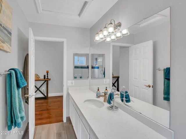 14815 S 13TH Place, Phoenix, AZ 85048