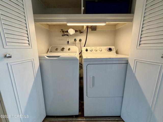 866C Inverness Court, Lakewood, NJ 08701