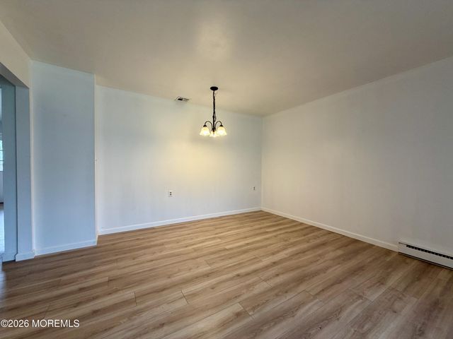 866C Inverness Court, Lakewood, NJ 08701