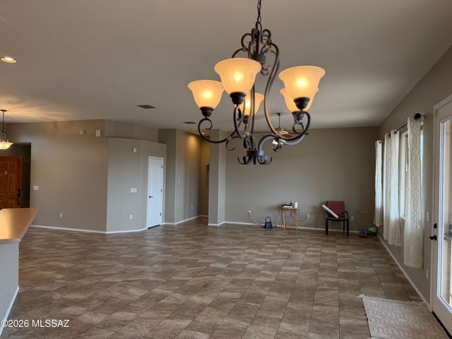 7501 S Woodbury Grove Drive, Tucson, AZ 85757