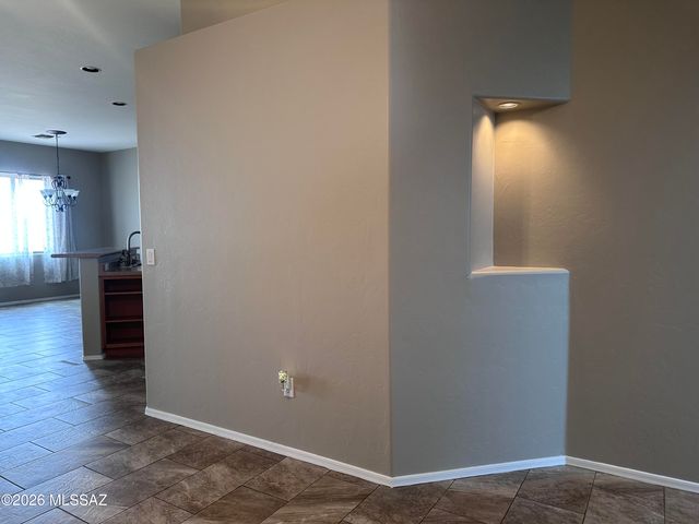 7501 S Woodbury Grove Drive, Tucson, AZ 85757