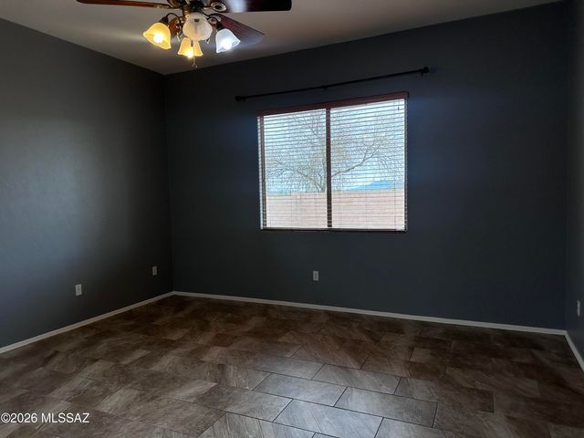 7501 S Woodbury Grove Drive, Tucson, AZ 85757