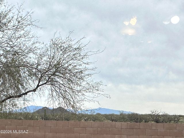 7501 S Woodbury Grove Drive, Tucson, AZ 85757