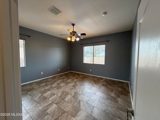 7501 S Woodbury Grove Drive, Tucson, AZ 85757