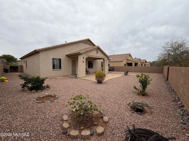 7501 S Woodbury Grove Drive, Tucson, AZ 85757