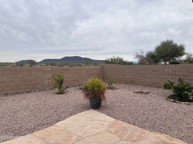7501 S Woodbury Grove Drive, Tucson, AZ 85757