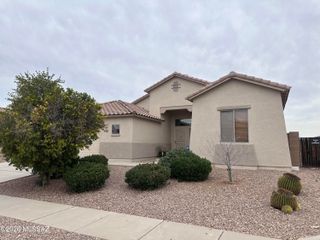 7501 S Woodbury Grove Drive, Tucson, AZ 85757