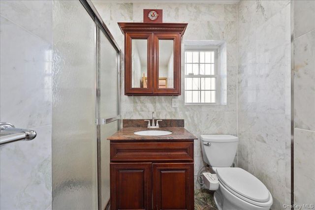 8132 265th Street, Glen Oaks, NY 11004