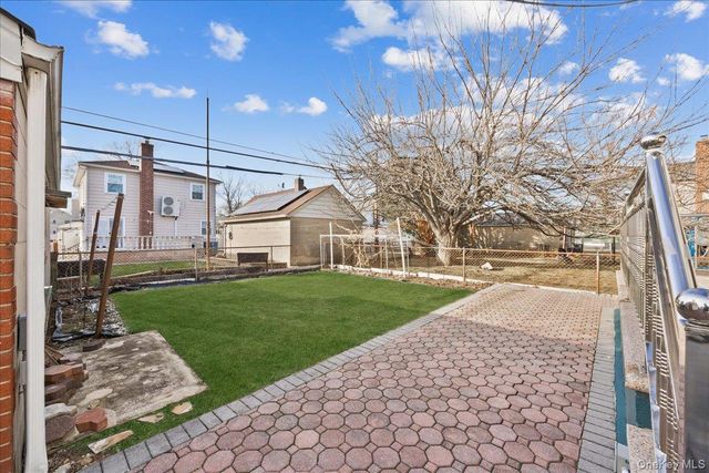 8132 265th Street, Glen Oaks, NY 11004