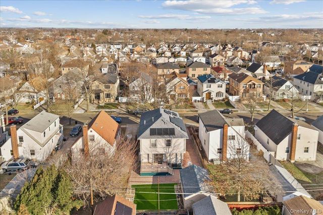 8132 265th Street, Glen Oaks, NY 11004