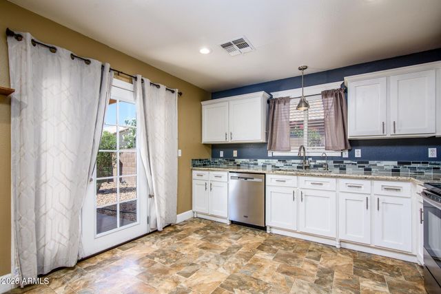 1843 W RENAISSANCE Avenue, Apache Junction, AZ 85120