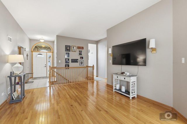 15411 98th Avenue, Dyer, IN 46311