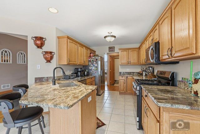 15411 98th Avenue, Dyer, IN 46311