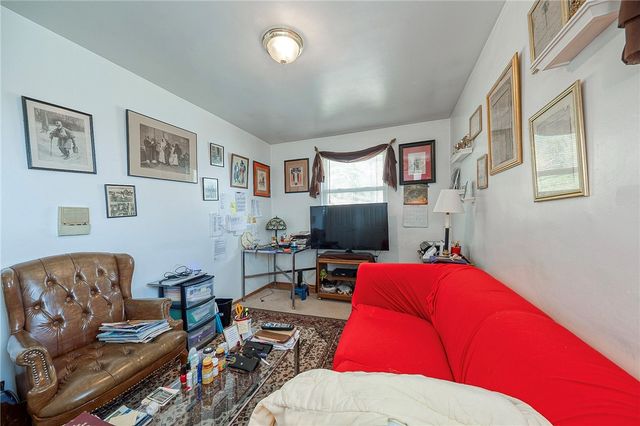 923 Locust Street, Coraopolis, PA 15108