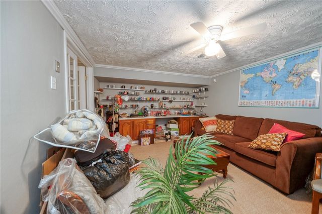 923 Locust Street, Coraopolis, PA 15108