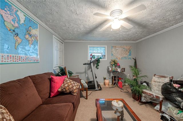 923 Locust Street, Coraopolis, PA 15108