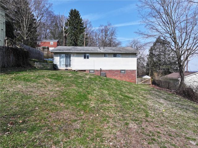 923 Locust Street, Coraopolis, PA 15108