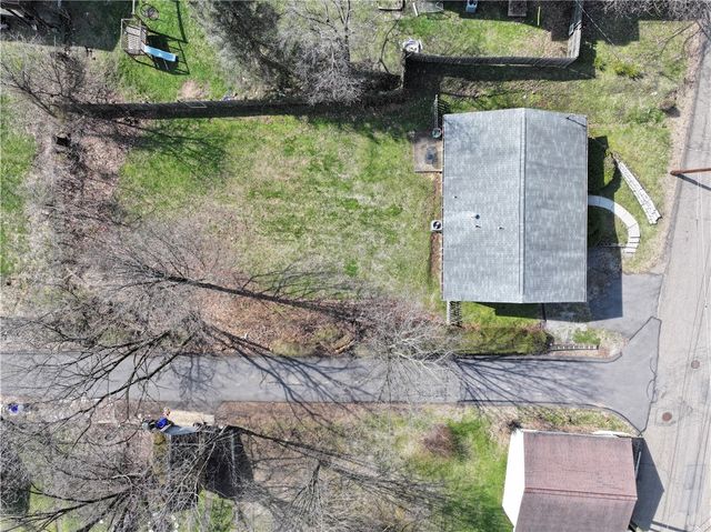 923 Locust Street, Coraopolis, PA 15108