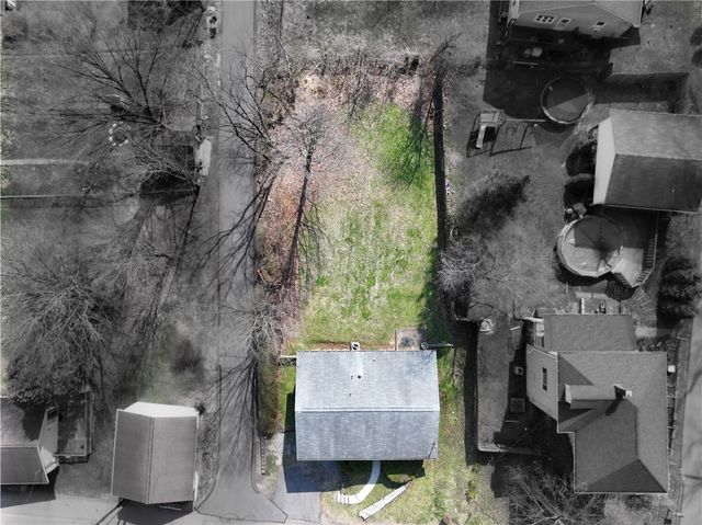 923 Locust Street, Coraopolis, PA 15108