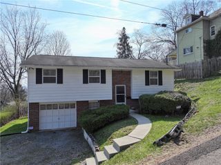 923 Locust Street, Coraopolis, PA 15108