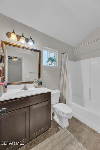 11632 Flor Achillea, Socorro, TX 79927