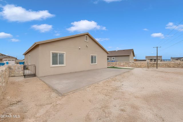 11632 Flor Achillea, Socorro, TX 79927