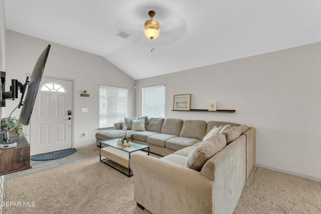 11632 Flor Achillea, Socorro, TX 79927