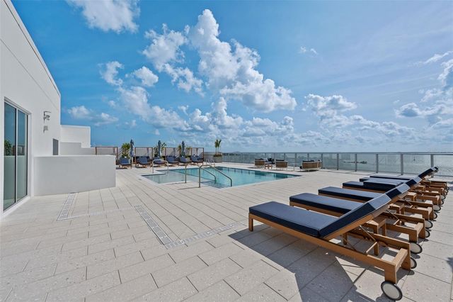 5713 BOWEN DANIEL 903, Tampa, FL 33616