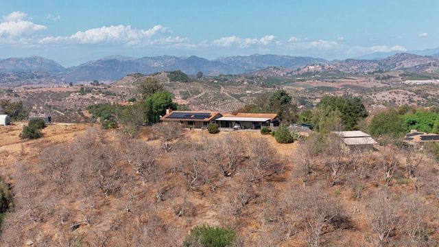 30138 Disney Lane, Vista, CA 92084
