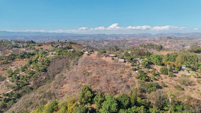 30138 Disney Lane, Vista, CA 92084