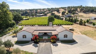 2840 Delmar Ave, Loomis, CA 95650