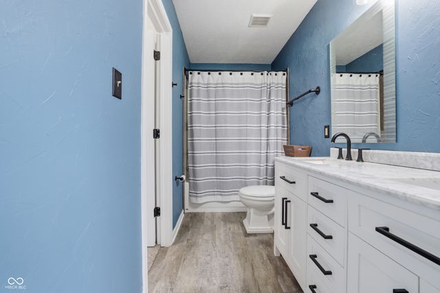 13841 N Ayrshire Circle, Camby, IN 46113