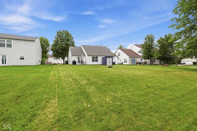 13841 N Ayrshire Circle, Camby, IN 46113