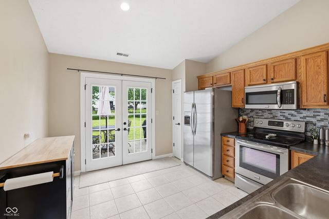 13841 N Ayrshire Circle, Camby, IN 46113
