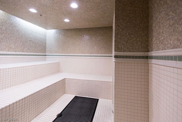 2700 South Las Vegas Boulevard 3701, Las Vegas, NV 89109