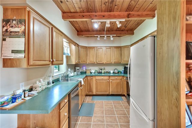 1100 Cherokee Road, Townville, SC 29689