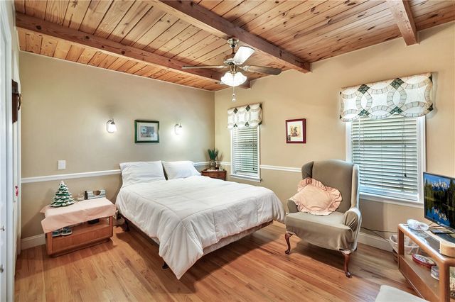 1100 Cherokee Road, Townville, SC 29689
