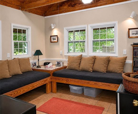 1100 Cherokee Road, Townville, SC 29689