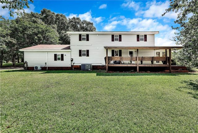 1100 Cherokee Road, Townville, SC 29689