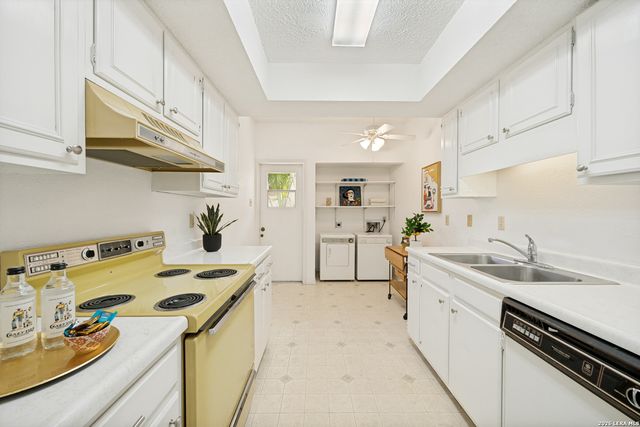 7123 Thrush View Ln Apt 14, San Antonio, TX 78209