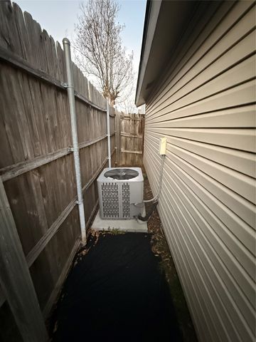 401 San Maria Drive, Garland, TX 75043