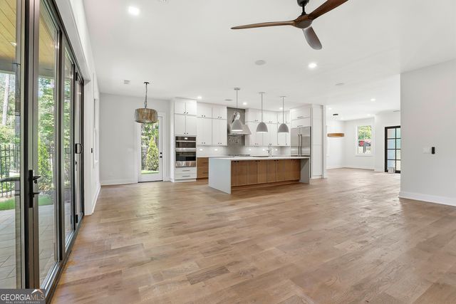 910 Laurel Brooke Avenue, Peachtree City, GA 30269