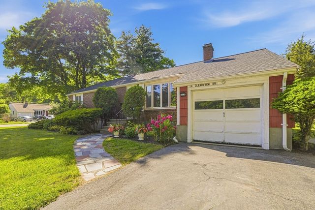 14 Clearview Dr, Framingham, MA 01701