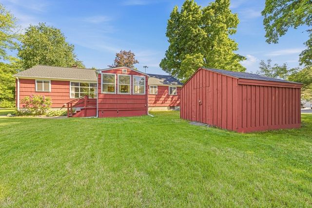 14 Clearview Dr, Framingham, MA 01701