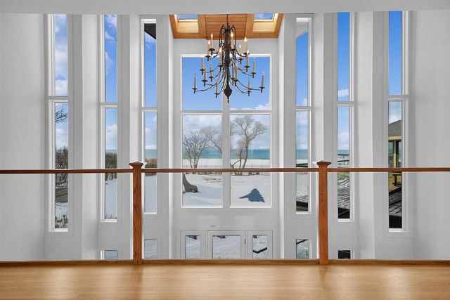 51007 Lake Park Drive, New Buffalo, MI 49117