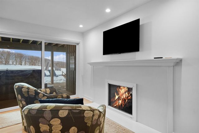 51007 Lake Park Drive, New Buffalo, MI 49117