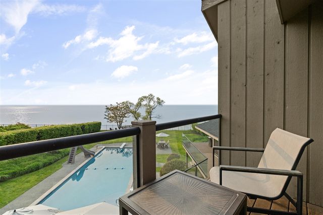 51007 Lake Park Drive, New Buffalo, MI 49117