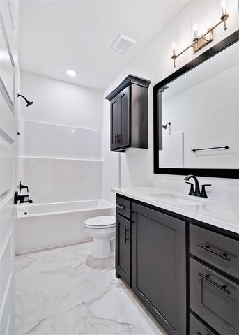 17 Roxburgh Lane, Bella Vista, AR 72715