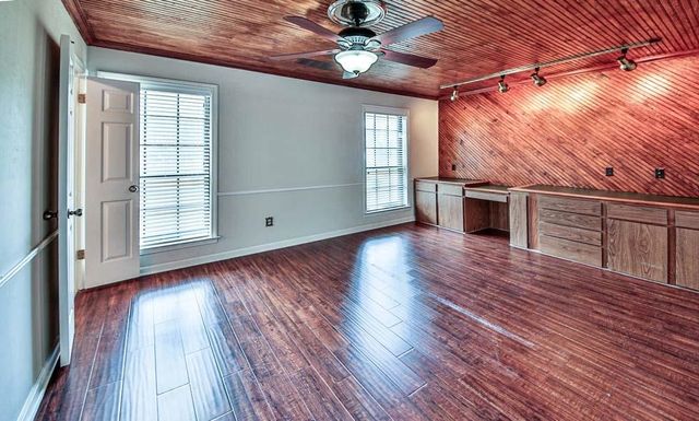 8749 N ABBOTSBURY PL, Memphis, TN 38016