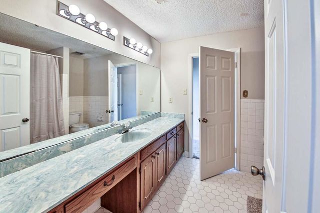 8749 N ABBOTSBURY PL, Memphis, TN 38016